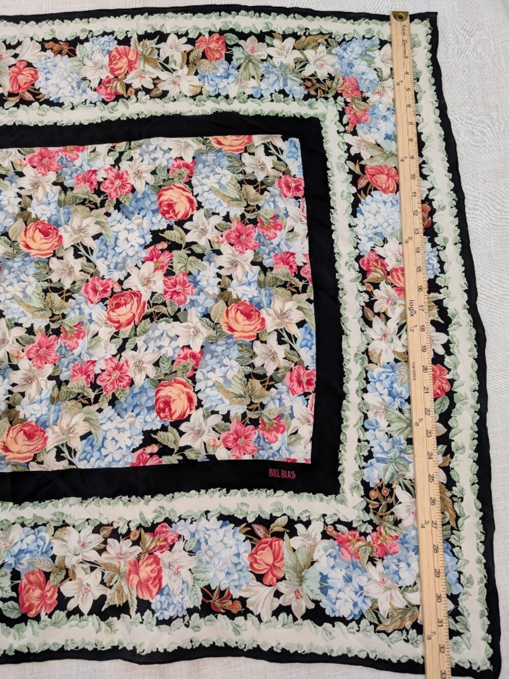 Vintage Bill Blass 100% Silk Scarf Floral Roses Square 33" - Picture 7 of 7